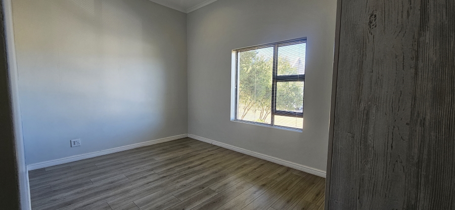 To Let 3 Bedroom Property for Rent in Berg En Dal Western Cape